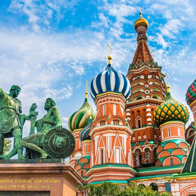https://www.huntagroup.com/wp-content/uploads/2018/09/destination-moscow-01-640x640.jpg